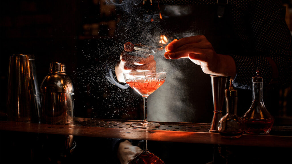 Lịch Sử Của Cocktail Và Một Số Loại Cocktail Phổ Biến
